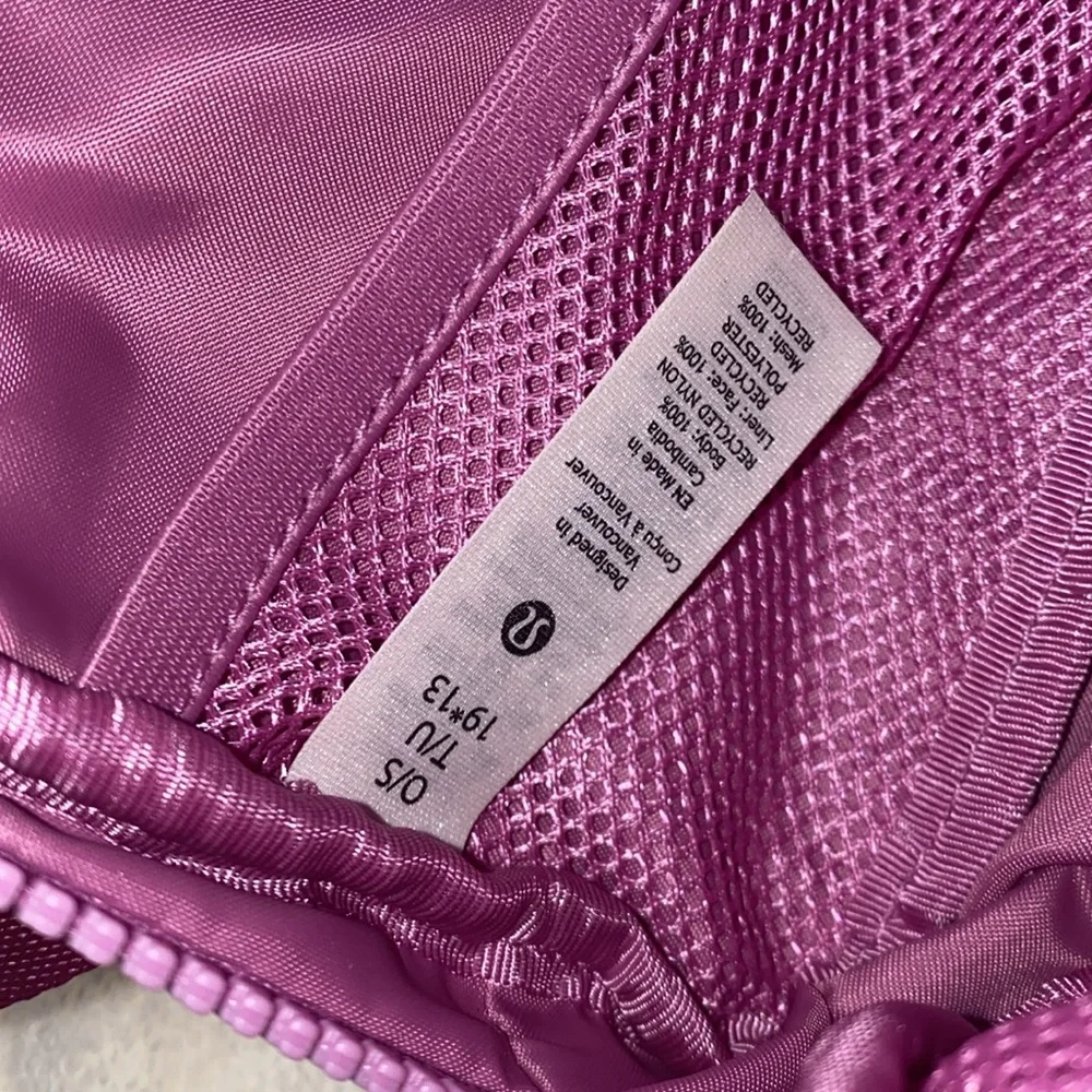NEW Lululemon belt bag Dahlia mauve